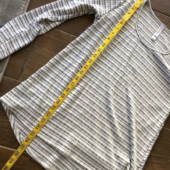 Striped Tunic top Lularoe Size Medium - Picture 7 of 7